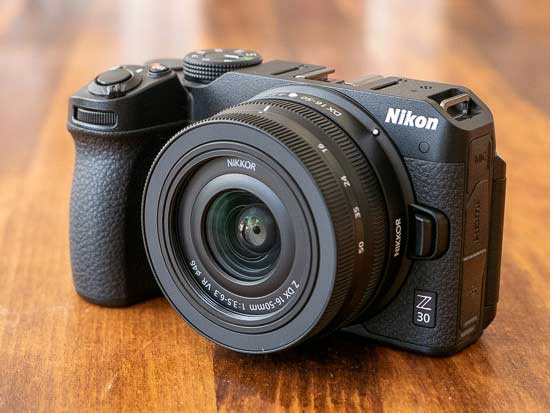 Nikon Z30 cho phép bạn quay số ở tốc độ màn trập lên đến 30 giây 