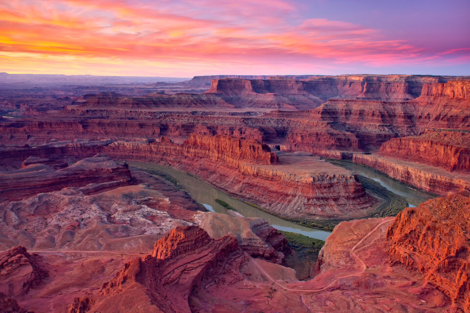 Bình minh ở  Dead Horse Point, United State, được bởi nhiếp ảnh gia Nasim Mansurov