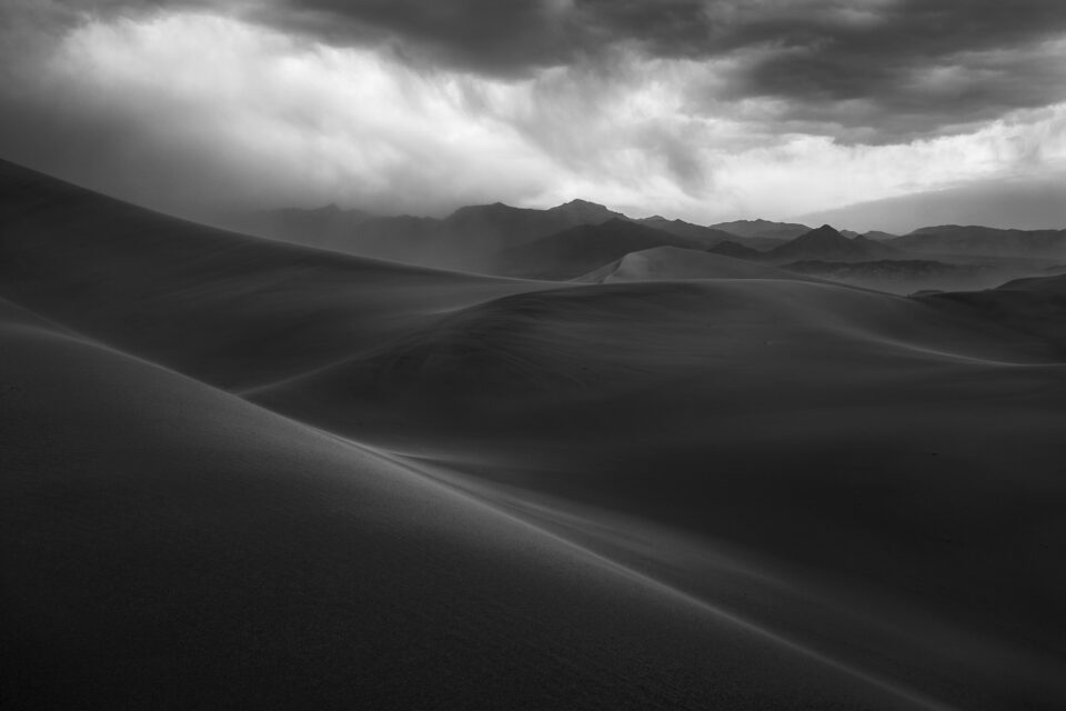 Bão cát ở Thung lũng Chết (Death Valley), United States