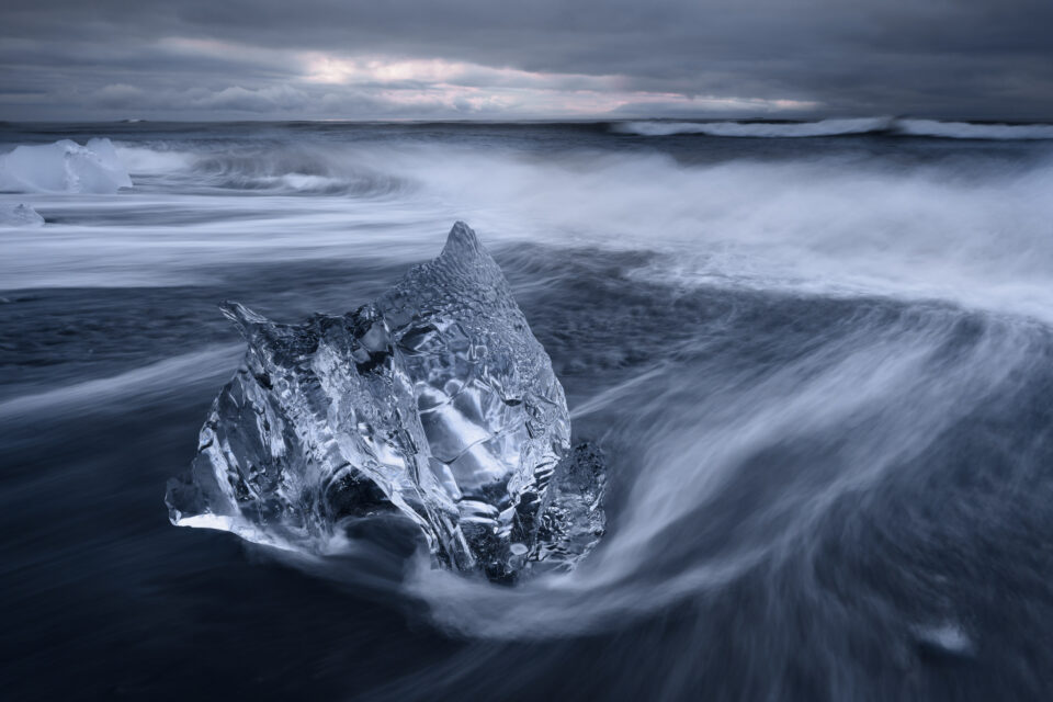 Bãi biển kim cương ở Jökulsárlón, Iceland 