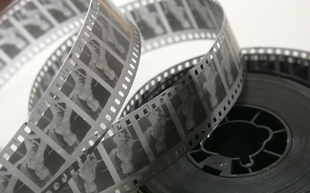 Cách gắn film máy ảnh 35mm không phải ai cũng biết