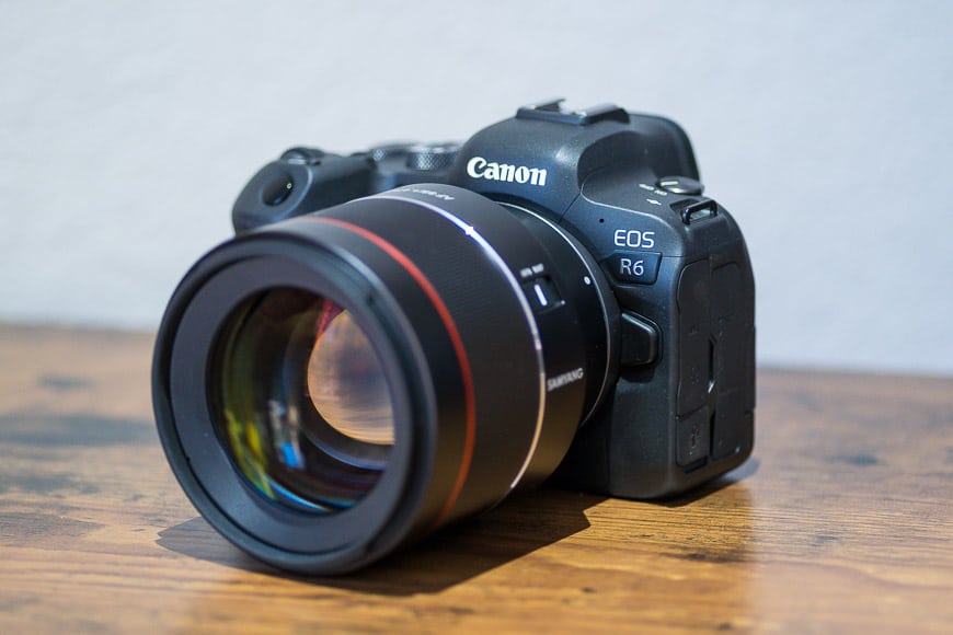 Máy ảnh Digital Mirrorless Canon EOS R6  
