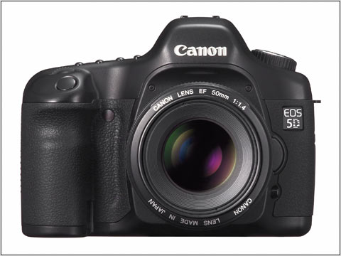 Canon 5D đã từng là 1 cơn sốt trong giới nhiếp ảnh vì số megapixel của nó