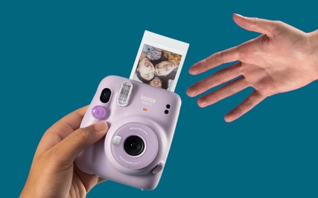 [Review] Máy ảnh lấy ngay Fujifilm Instax Mini 11