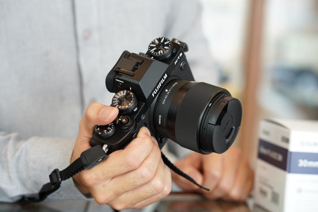 3 lens Sigma này có thiết kế nhỏ gọn, mang đến chất lượng cao và giá cả phải chăng
