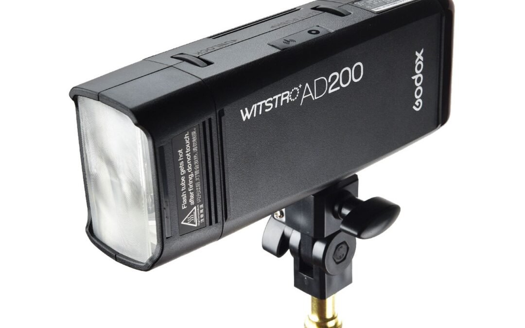 Có nên mua đèn flash Godox AD200 để chụp ảnh