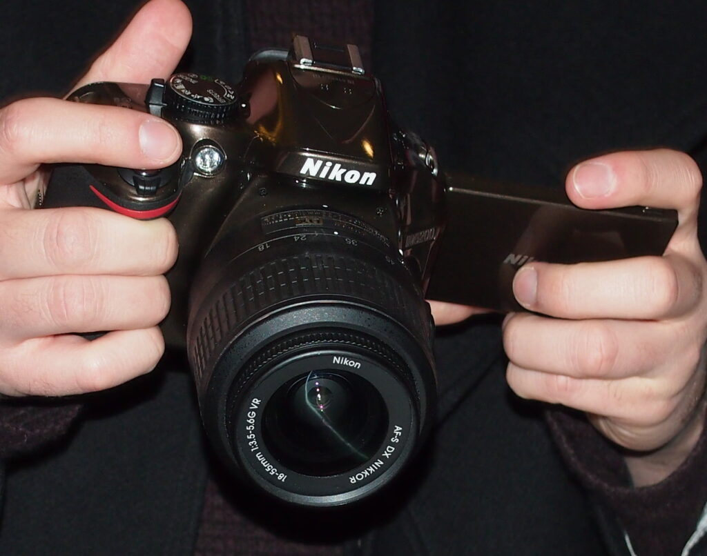 1 trong những chiếc máy ảnh DSLR đáng chú ý của Nikon: D5200