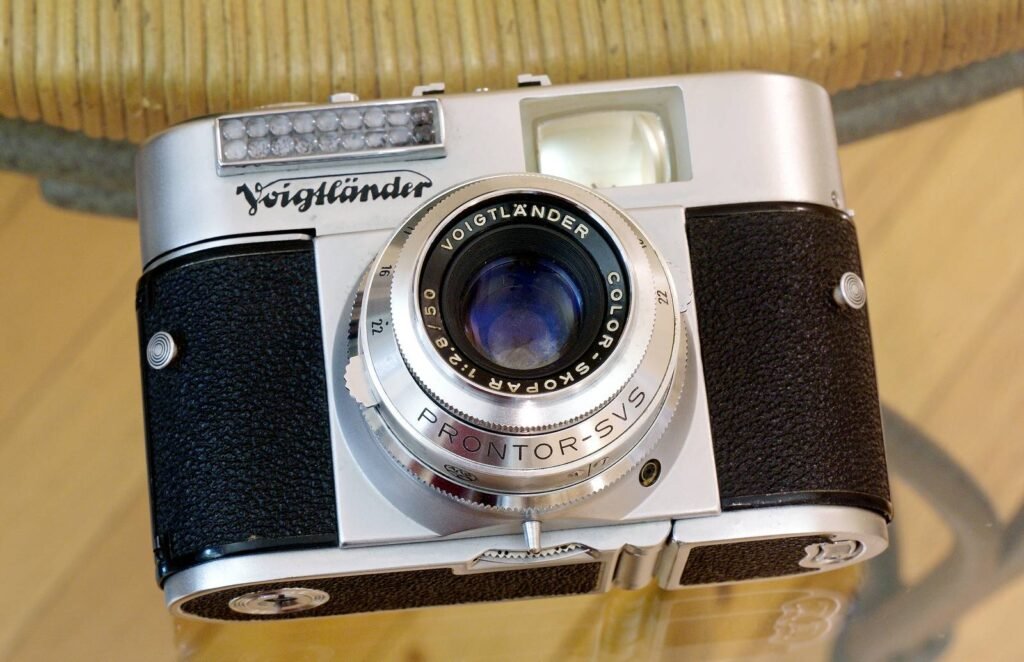 Máy ảnh film Voigtlander Vito BL