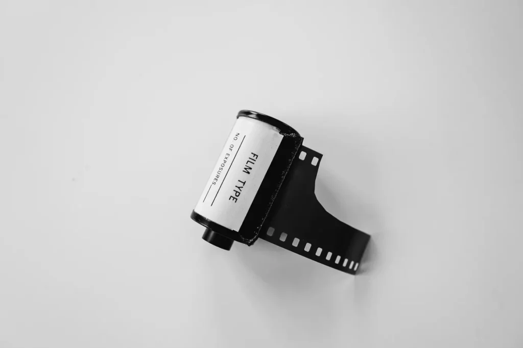 Đầu dẫn của cuộn film chụp ảnh