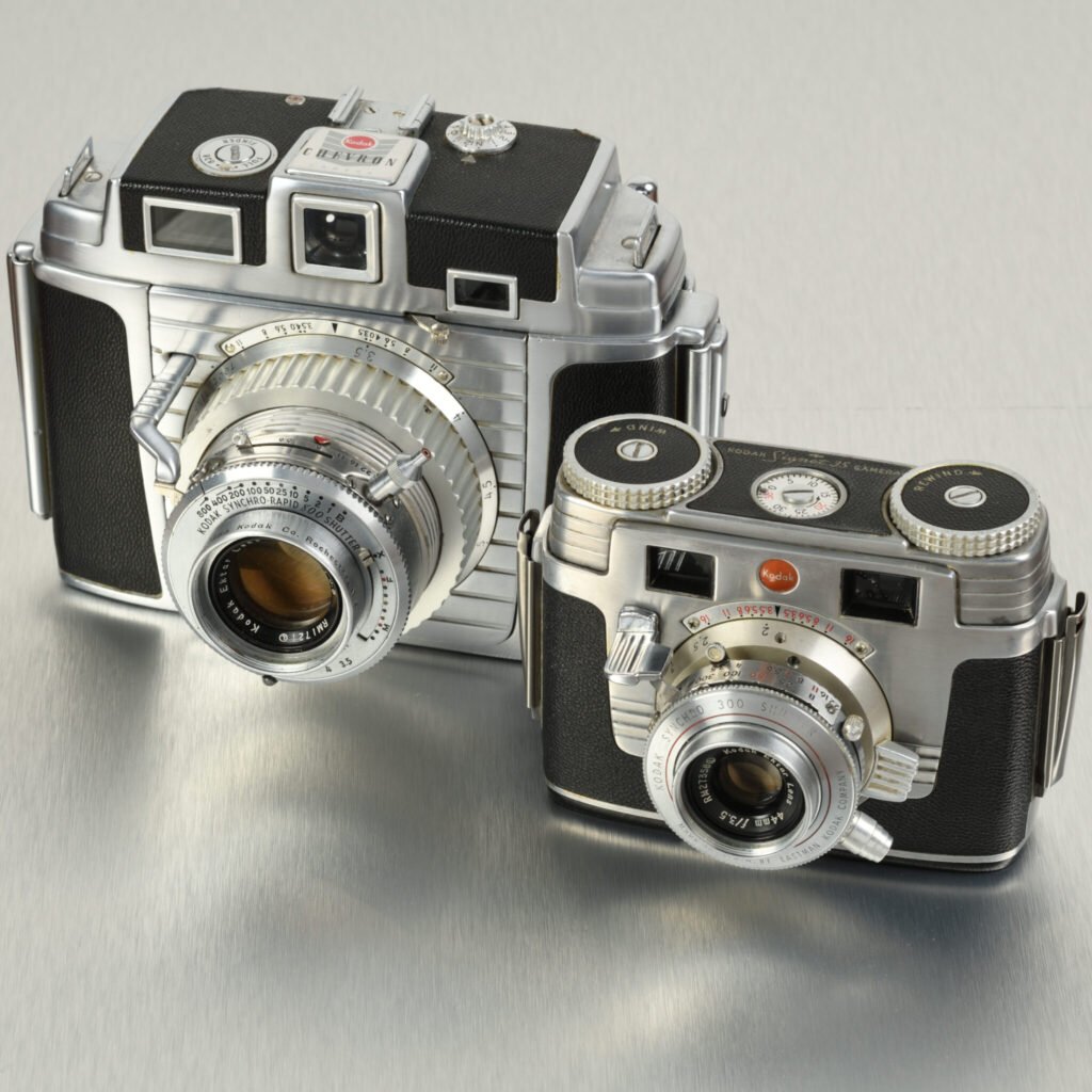 Máy ảnh film Kodak Chevron và Signet 35: 1 trong những dòng máy cổ điển