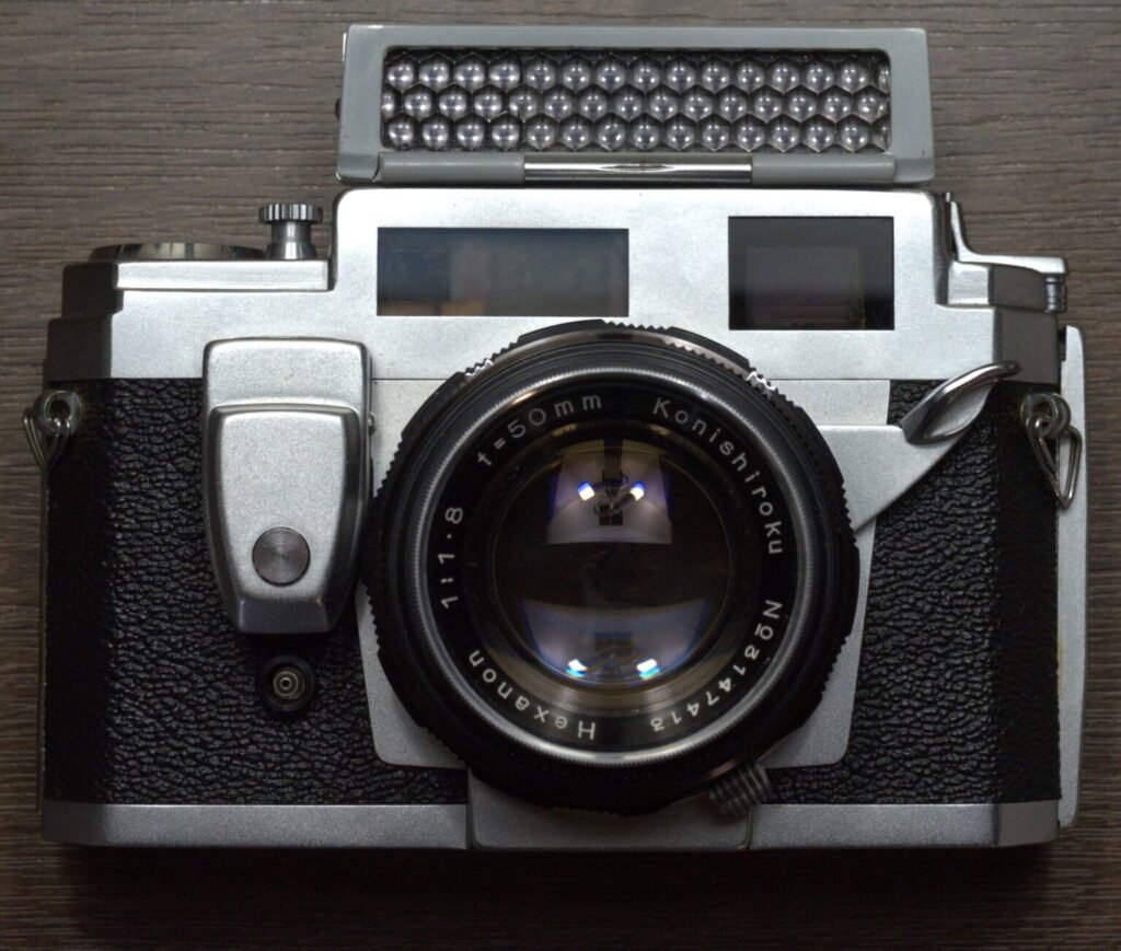 Máy ảnh rangefinder Konica IIIM: thiết kế đậm chất vintage