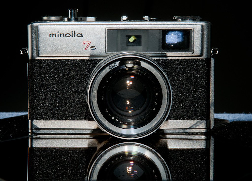 Máy ảnh film rangefinder Minolta Hi-Matic 7s - Hành trình đến với hình ảnh chân thực