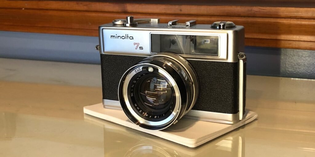 Máy ảnh film rangefinder Minolta Hi-Matic 7s khiến ai cũng phải săn đón