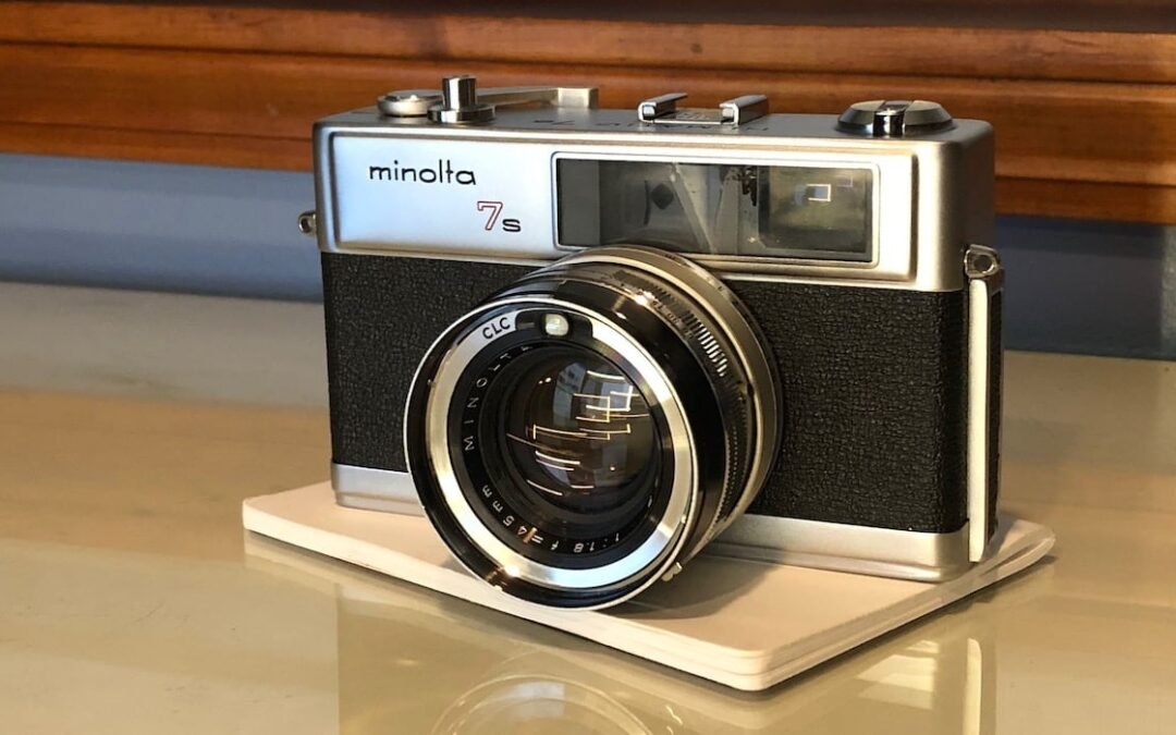 Máy ảnh film rangefinder Minolta Hi-Matic 7s khiến ai cũng phải săn đón