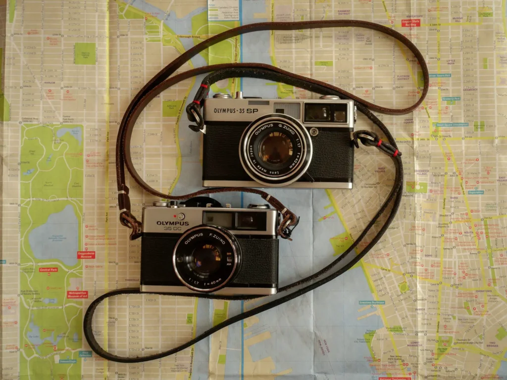 Đại chiến máy ảnh film rangefinder Olyumpus SP và DC